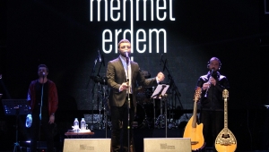 Mehmet Erdem konseri Gaziemir’i salladı