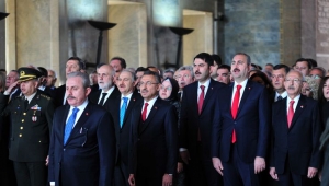 TBMM Başkanı Mustafa Şentop ve devlet erkanı Anıtkabir'de