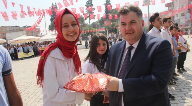 KINIK’TA 100. YILA MUHTEŞEM KUTLAMA