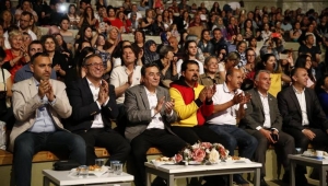 Konak’ta Halk Oyunları Coşkusu