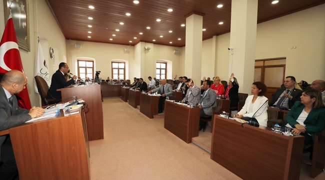 URLA BELEDİYE MECLİSİ CANLI YAYINDA