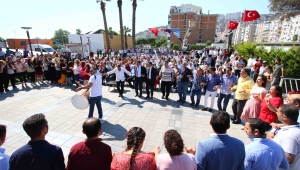 BAŞKAN SANDAL, BELEDİYE ÇALIŞANLARIYLA BAYRAMLAŞTI