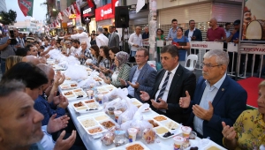 Karşıyaka Çarşı’da 6 bin kişilik iftar 