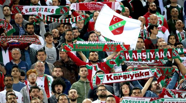 Karşıyaka’da tek yürek kutlama: “Ay-Yıldız Var Göğsümüzde”
