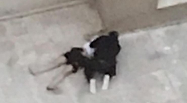 4. kattan düşen sevgilisinin başında böyle ağlamıştı! Yeni gelişme