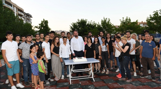 BARIŞ AKARSU DOĞUM GÜNÜNDE ANILDI