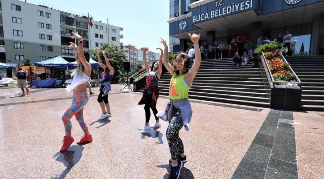 -	Belediye önünde emek sergisi ve zumba 