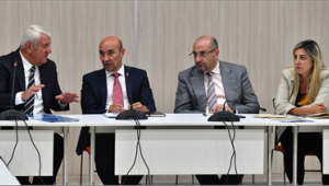 Büyükşehir’de esnafı dinledi