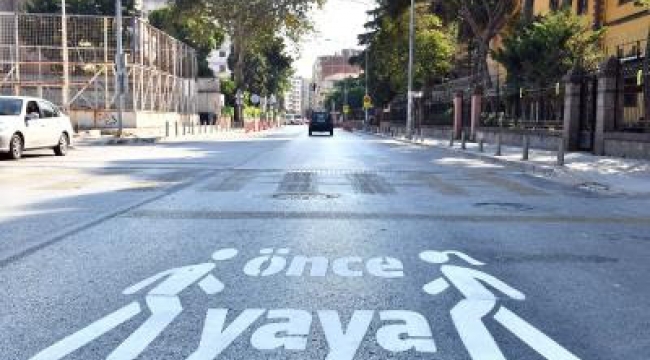 İzmir'de 170 noktada 'Önce Yaya' uyarısı
