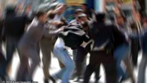 Kağızman`da `muhtarlık` kavgası: 2`si ağır 17 yaralı
