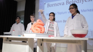  Bornova’da Yaz Bilim Atölyeleri uygulamalı eğitim veriyor