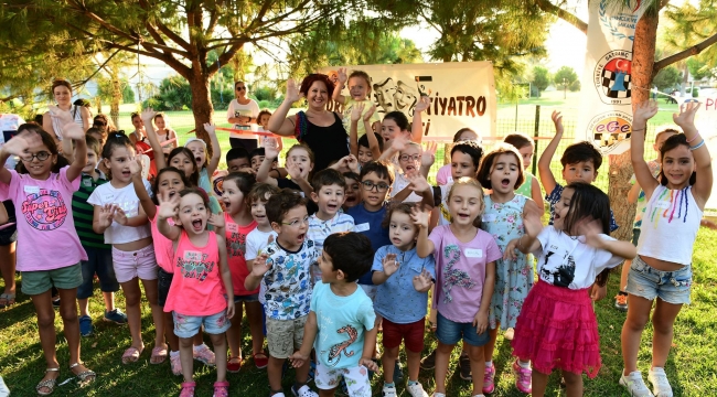 Çiğlili Minikler Drama’da Buluştu