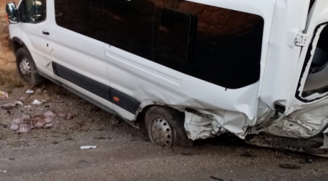 Feci trafik kazası: 1 ölü, 10 yaralı