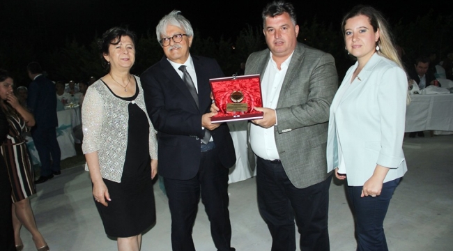  KINIK KAYMAKAMI VEDA ETTİ