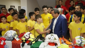 Konak’ta amatör spora destek sürüyor