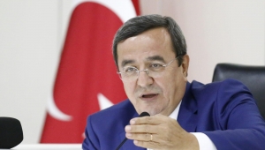 Abdül Batur Net Konustu:Aklımız da ağzımız da bir