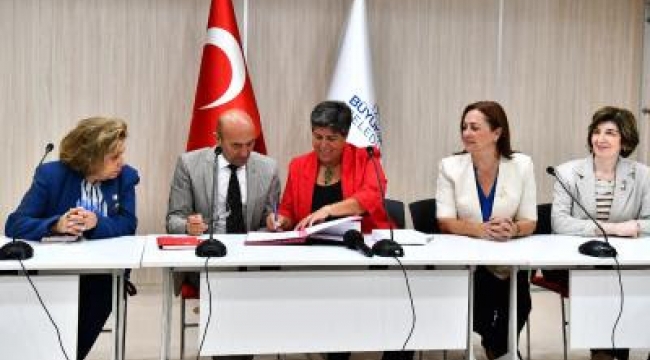 Başkan Soyer, kadınlar için bir günde üç protokole imza attı