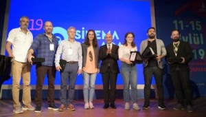 Başkan Soyer&rsquo ;den sinema sektörüne iki müjde