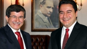 'Davutoğlu Kasım'da, Babacan Aralık'ta tabelayı asıyor'