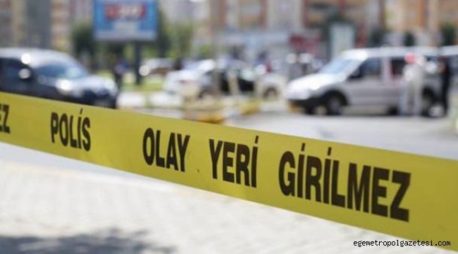 Evinin çöken çatısı altında kalan kadın hayatını kaybetti