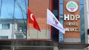 HDP'de cinsel taciz gerekçesiyle iki yönetici ihraç edildi