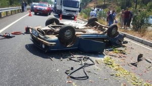 Kamyonetle kafa kafaya çarpıstı 1 ölü, 4 yaralı 