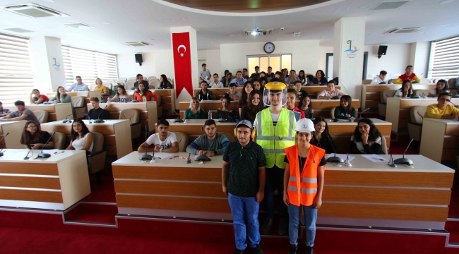 Öğrenciler 