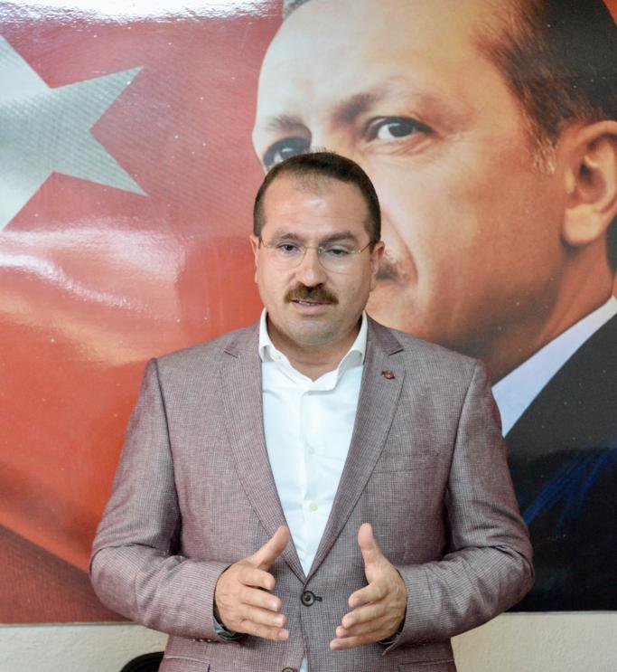 AK PARTİLİ KIRKPINAR’DAN SÜRGÜNE GÖNDERİLEN MEMURLARA DESTEK