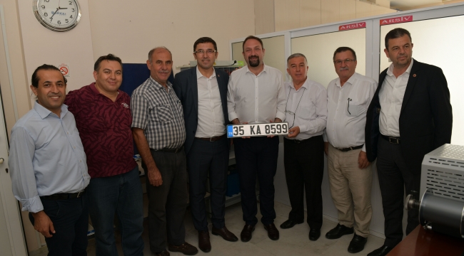 Araç Plakaları Artık Çiğli’de Basılıyor