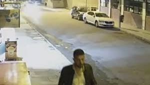 Ardahan'da Kontrolden çıkan pikap park halindeki otomobillere çarparak durabildi