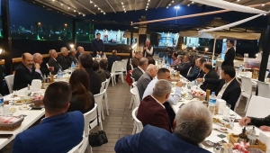 Başkan Karakayalı, Muhtarlarla Yemekte Buluştu