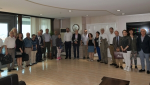 Başkan Utku Gümrükçü Çiğlili Sanatçılarla Bir Araya Geldi