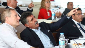 Bayraklı’ya ulaşım müjdeleri