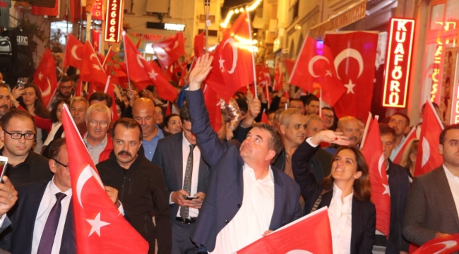 Çeşme’de 29 Ekim coşkusu! 