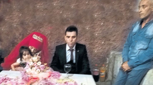 Damadını öldürmeyi planlayan baba kameraya yakalanmış