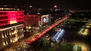 İzmir'de Cumhuriyet Bayramı Kutlamalarında Unutulmaz Final