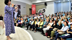 Neptün Soyer Bornovalı Kadınlarla buluştu