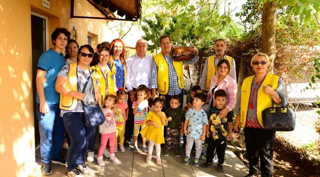 Öğrencilerden Hayvan Barınağına Ziyaret