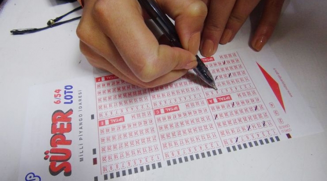 Süper Loto talihlisi parasını aldı