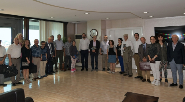 Çiğli sokaklarında edebiyat buluşması