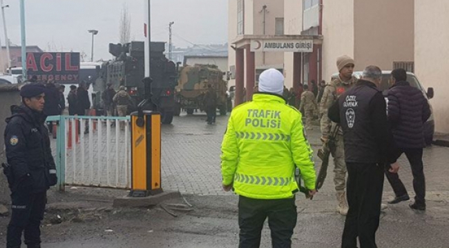 Hakkari'de yıldırım düştü 2 asker şehit oldu