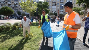 Karşıyaka’da gece gündüz çöp mesaisi