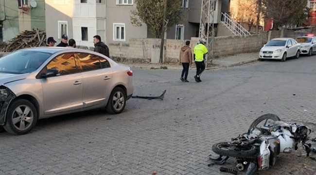 Sarıkamış'ta motosiklet kazası