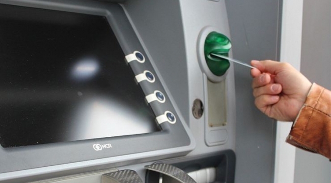 Yeni kimlikle ATM’den para çekilebilecek