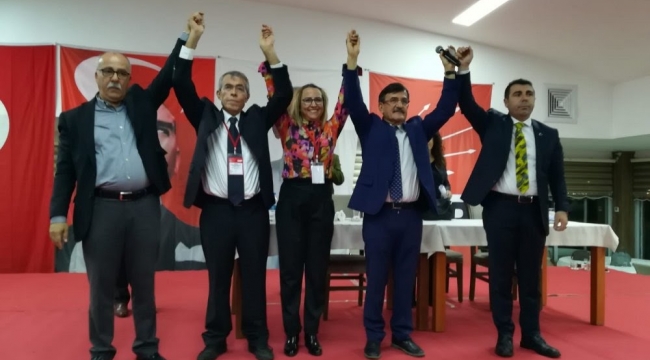 Bayraklı'nın yeni CHP İlçe Başkanı Pınar Susmuş oldu