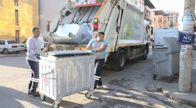 Buca’da konteyner mesaisi: Eskiler yenilendi, eksikler giderildi 