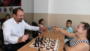 Çiğli Belediyesi’nden 10 Aralık İnsan Hakları Günü’nde 