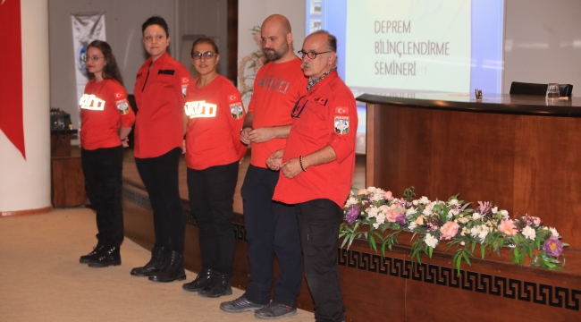 EFES SELÇUK BELEDİYESİ PERSONELİNE DEPREM EĞİTİMİ 