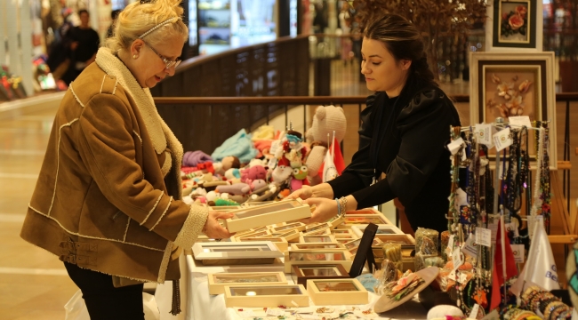 Gaziemirli kadınların emeği bu sergide