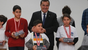 İnönü Satranç Turnuvası’nın ödülleri sahiplerini buldu